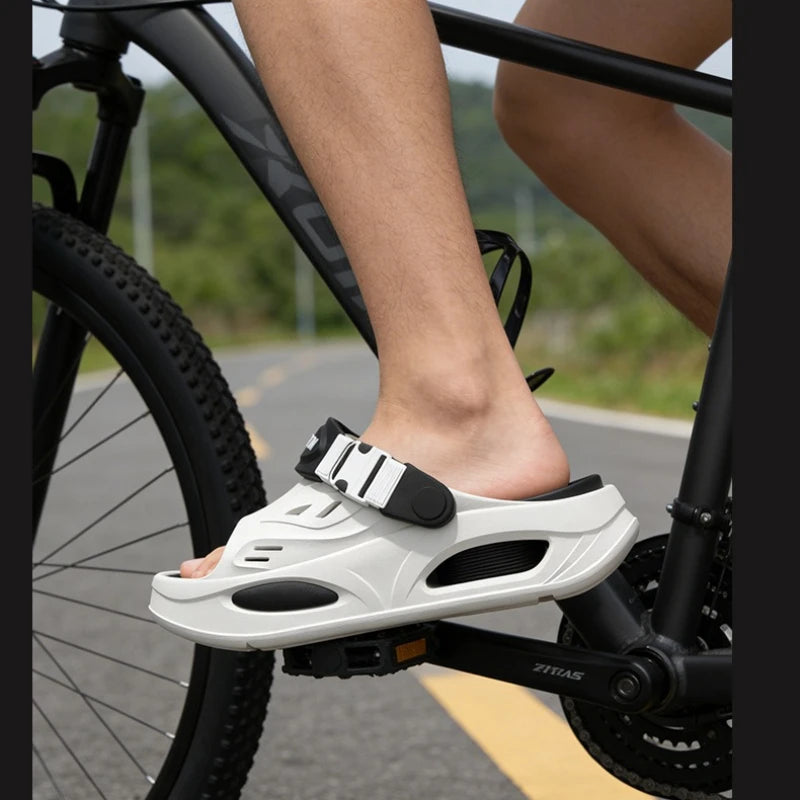 Non-Slip and Non-Smelly Foot Slippers Men's Summer New Wear-Resistant Thick-Bottomed Two-Wear Design Shit-Stepping EVA Sandals
